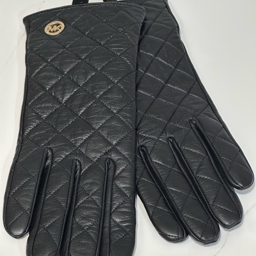 MICHAEL KORS Women's Leather Black Quilted Tech Gloves Size M Touch Tip Gloves - Picture 13 of 13